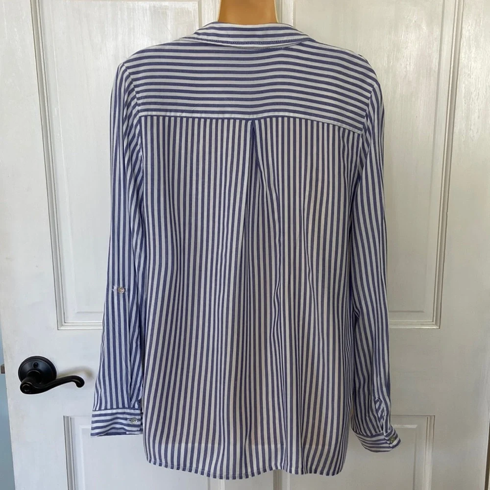 Love Tree Blue & White Stripe Button Down Blouse Size S NWOT - Picture 2 of 13